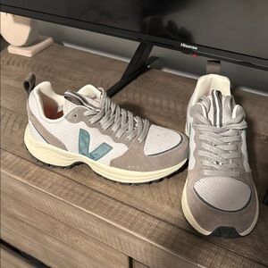 Veja V-10 Sneakers in Cream and Gray